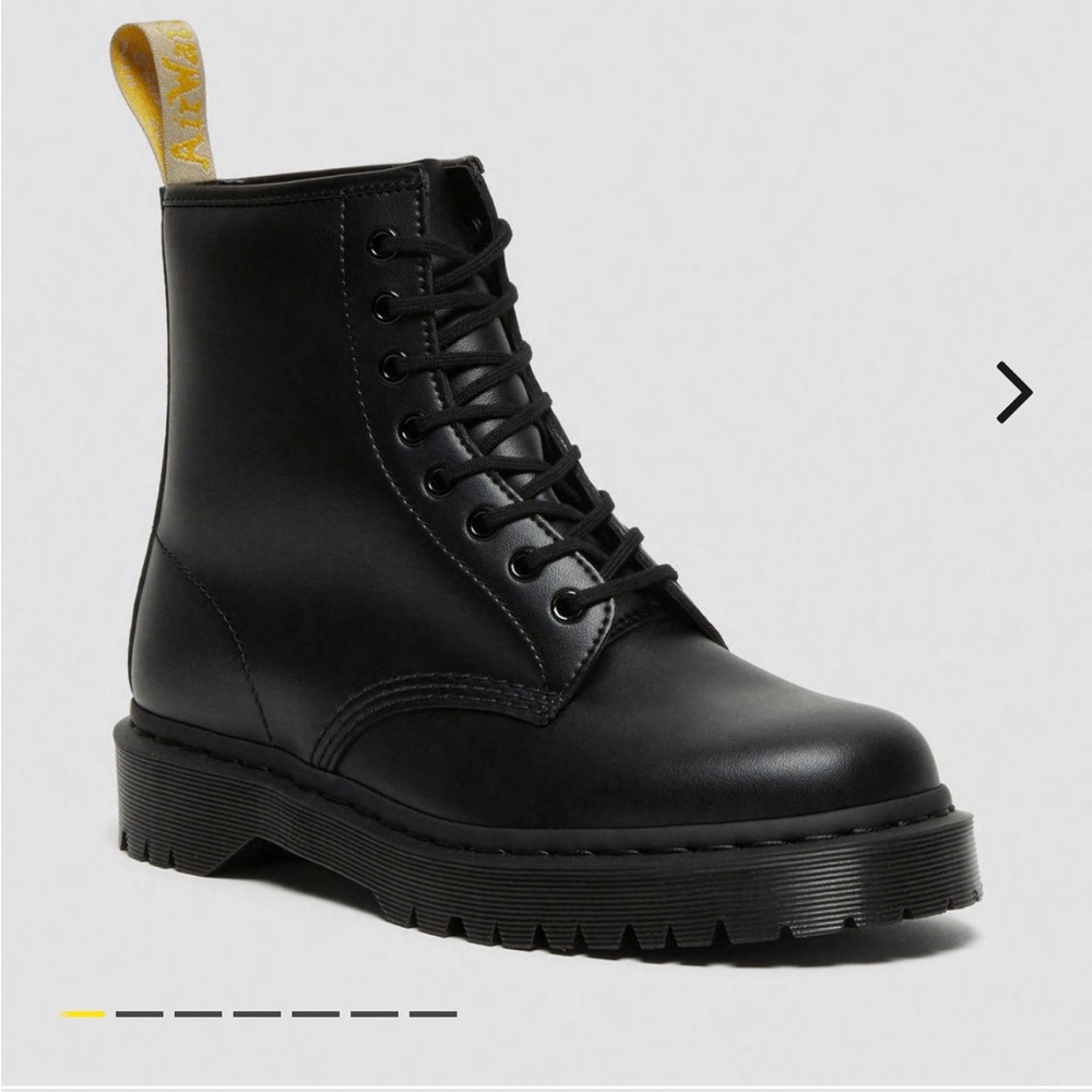 Doc Martens: Vegan 1460 Bex Mono